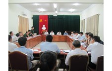Khoa Giáo dục Thể chất cùng với Khoa NLN, Trung tâm GDQP An Ninh Vinh làm việc với Ban thường vụ Đảng ủy và lãnh đạo các phòng ban trong Nhà trường